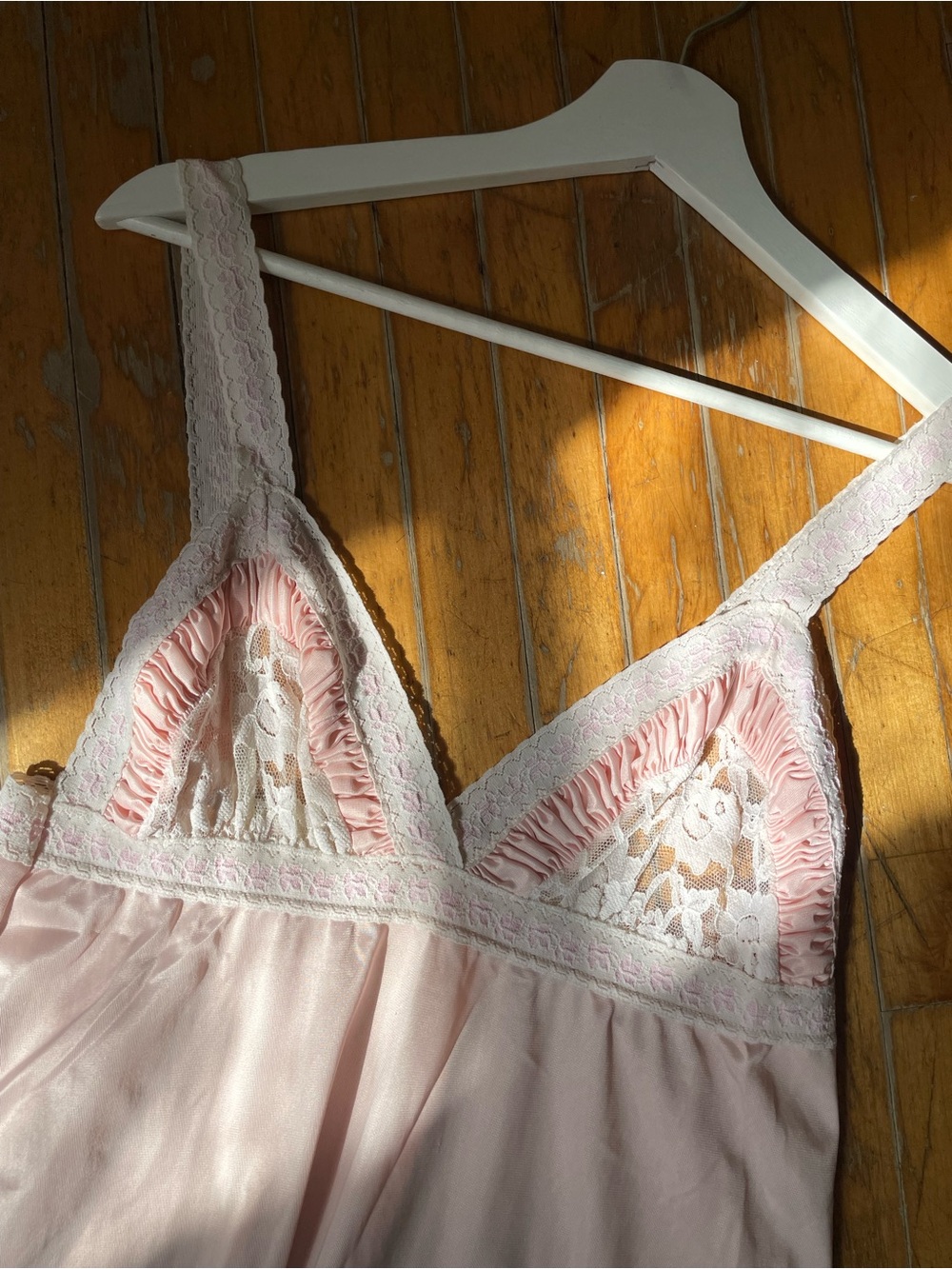Vintage 1960's Ruffle Baby Pink Nightgown